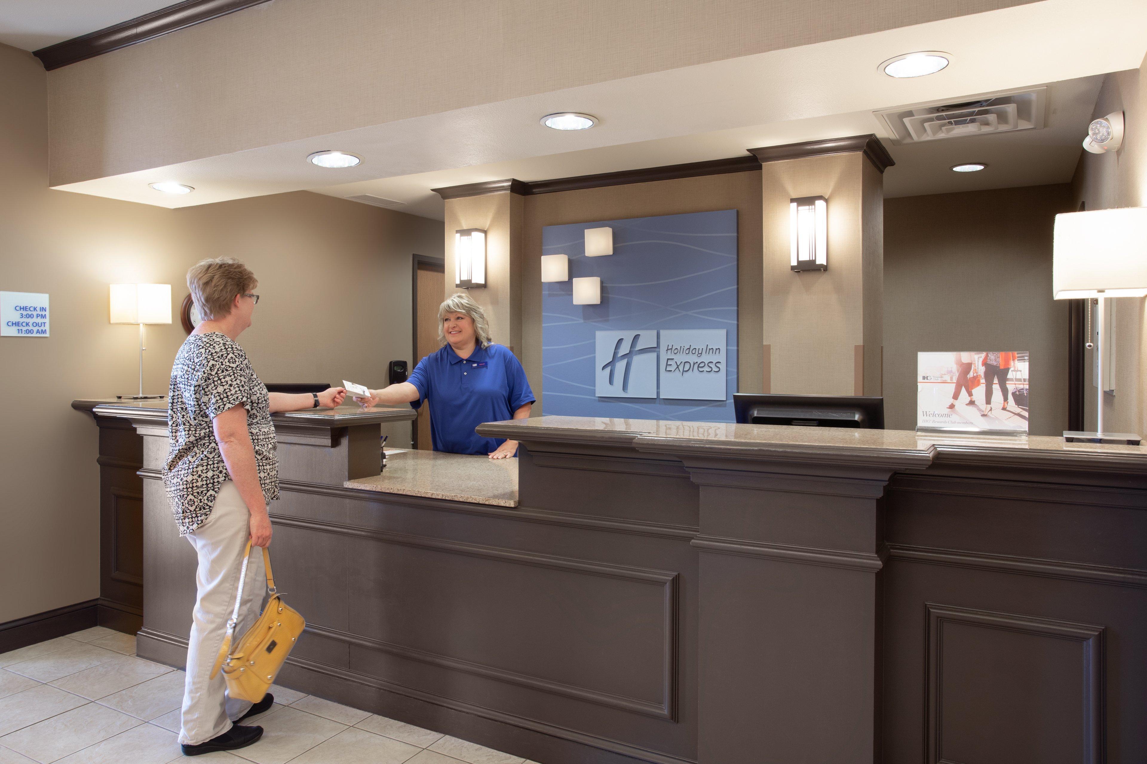 Holiday Inn Express & Suites Yankton By Ihg Exterior foto
