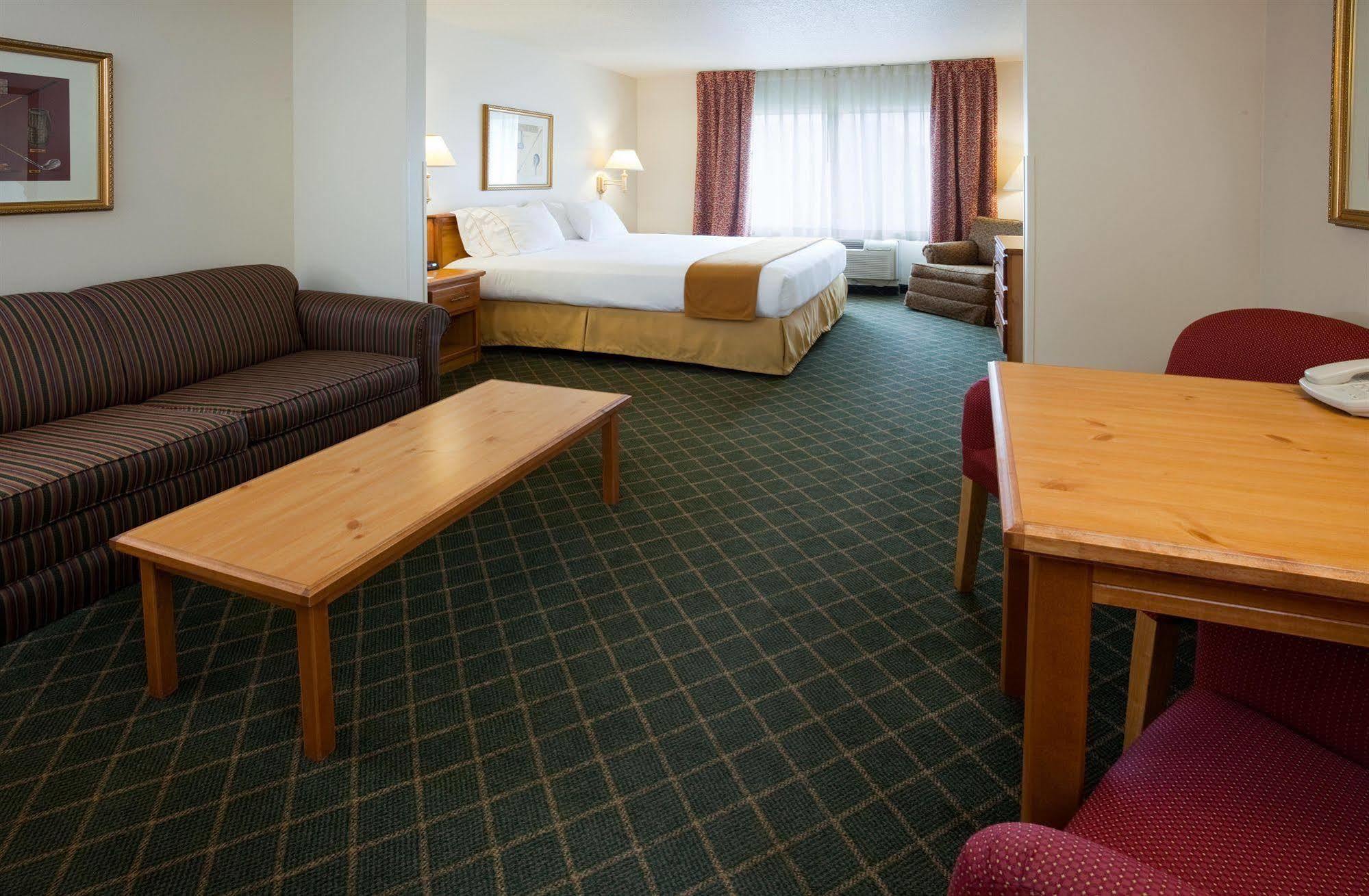 Holiday Inn Express & Suites Yankton By Ihg Exterior foto